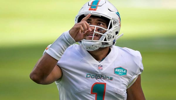 Tua Tagovailoa Dolphins QB