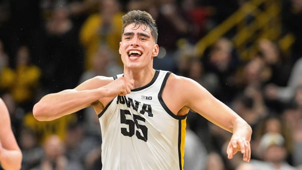 Luka Garza Hawkeyes