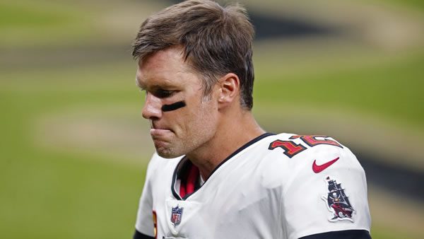 tampa-bay-bucs-tom-brady-lrg Tom Brady Bucs