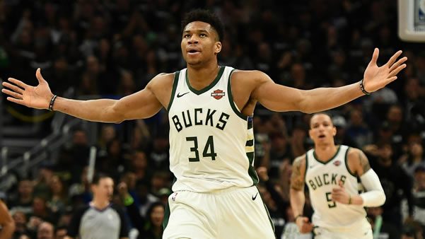 Giannis Antetokounmpo Bucks