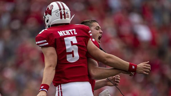 Graham Mertz QB Wisconsin Badgers