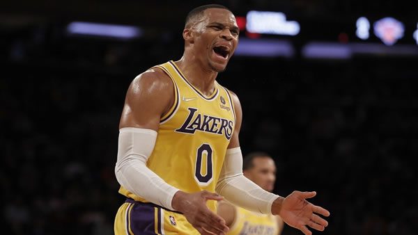 Bucks vs. Lakers Odds & Pick ATS 2/8/22