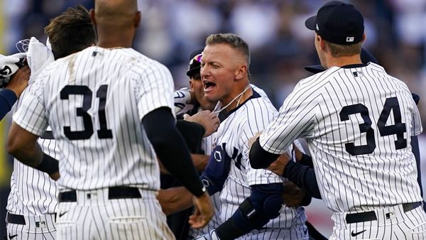 Sunday Night Baseball: White Sox vs. Yankees Wager