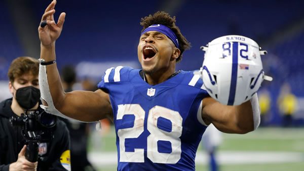 indianapolis-colts-rb-jonathan-taylor-3