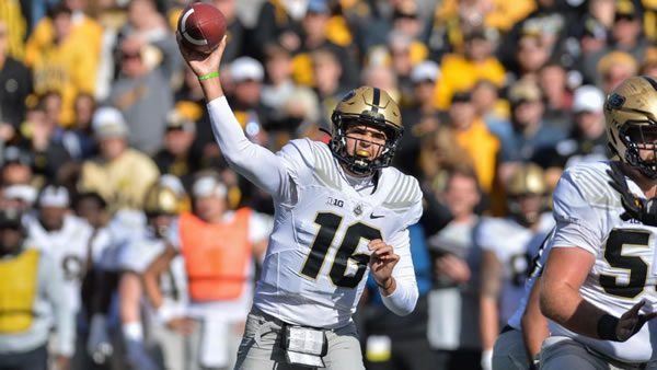 Aidan O'Connell QB Purdue Boilermakers