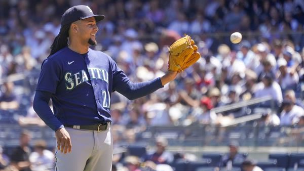 Luis Castillo Mariners Starting Pitcher