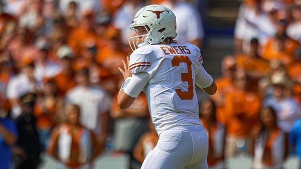 Quinn Ewers QB Texas Longhorns